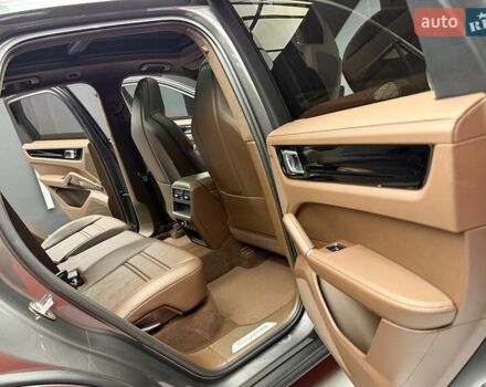 Сірий Порше Cayenne, об'ємом двигуна 3 л та пробігом 88 тис. км за 63900 $, фото 45 на Automoto.ua