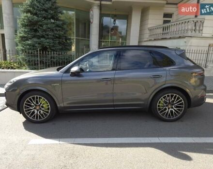 Серый Порше Каен, объемом двигателя 3 л и пробегом 115 тыс. км за 85000 $, фото 8 на Automoto.ua