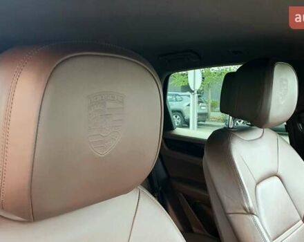Серый Порше Каен, объемом двигателя 3 л и пробегом 101 тыс. км за 55000 $, фото 29 на Automoto.ua