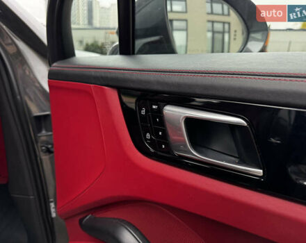 Серый Порше Каен, объемом двигателя 3 л и пробегом 86 тыс. км за 54500 $, фото 33 на Automoto.ua