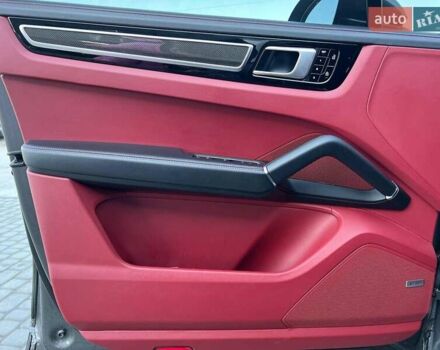 Серый Порше Каен, объемом двигателя 2.9 л и пробегом 88 тыс. км за 70990 $, фото 14 на Automoto.ua