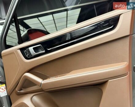 Сірий Порше Cayenne, об'ємом двигуна 3 л та пробігом 88 тис. км за 63900 $, фото 51 на Automoto.ua