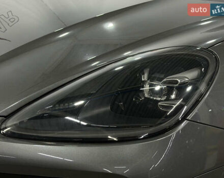 Сірий Порше Cayenne, об'ємом двигуна 3 л та пробігом 46 тис. км за 61800 $, фото 15 на Automoto.ua