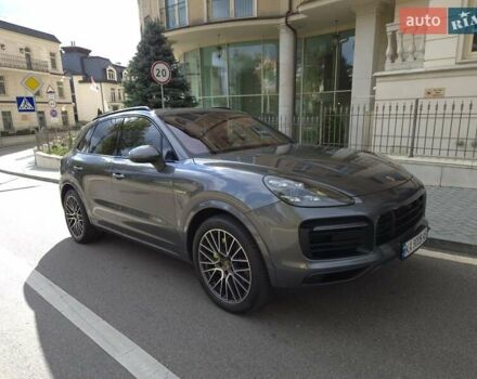 Серый Порше Каен, объемом двигателя 3 л и пробегом 115 тыс. км за 85000 $, фото 1 на Automoto.ua