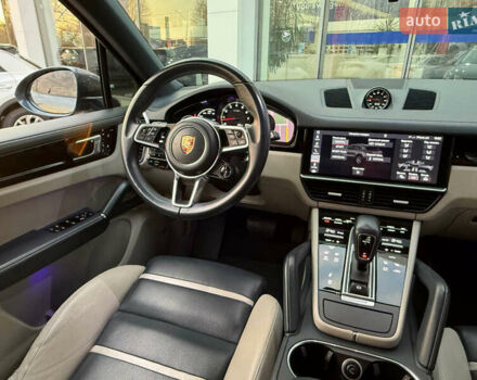 Сірий Порше Cayenne, об'ємом двигуна 3 л та пробігом 168 тис. км за 46467 $, фото 41 на Automoto.ua