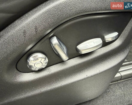 Серый Порше Каен, объемом двигателя 2.9 л и пробегом 32 тыс. км за 64000 $, фото 27 на Automoto.ua