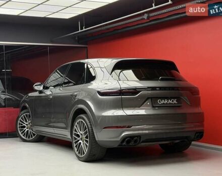 Сірий Порше Cayenne, об'ємом двигуна 3 л та пробігом 88 тис. км за 63900 $, фото 21 на Automoto.ua