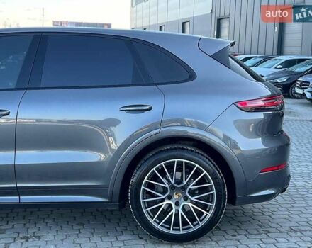 Серый Порше Каен, объемом двигателя 2.9 л и пробегом 88 тыс. км за 70990 $, фото 4 на Automoto.ua