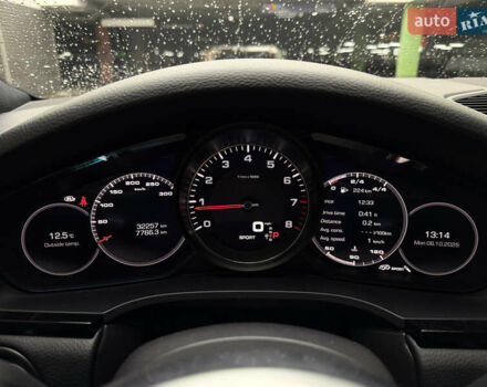 Серый Порше Каен, объемом двигателя 2.9 л и пробегом 32 тыс. км за 64000 $, фото 32 на Automoto.ua