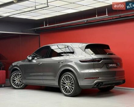 Сірий Порше Cayenne, об'ємом двигуна 3 л та пробігом 88 тис. км за 63900 $, фото 22 на Automoto.ua
