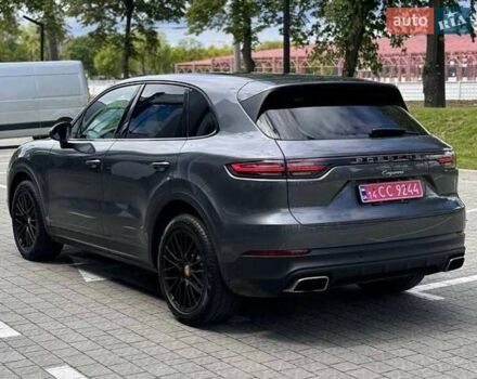 Серый Порше Каен, объемом двигателя 3 л и пробегом 33 тыс. км за 42000 $, фото 3 на Automoto.ua