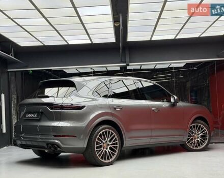 Сірий Порше Cayenne, об'ємом двигуна 3 л та пробігом 88 тис. км за 63900 $, фото 17 на Automoto.ua