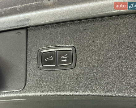 Сірий Порше Cayenne, об'ємом двигуна 3 л та пробігом 46 тис. км за 61800 $, фото 61 на Automoto.ua