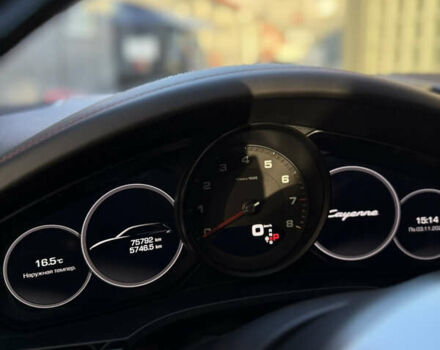 Серый Порше Каен, объемом двигателя 3 л и пробегом 75 тыс. км за 62000 $, фото 12 на Automoto.ua