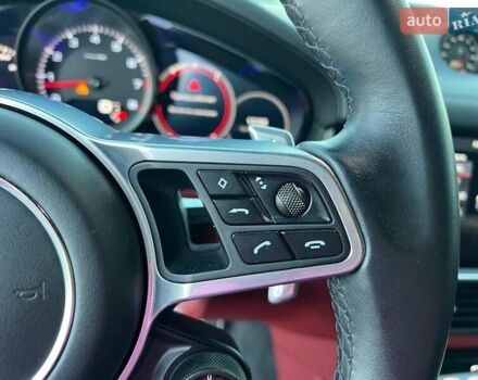 Серый Порше Каен, объемом двигателя 2.9 л и пробегом 88 тыс. км за 70990 $, фото 25 на Automoto.ua