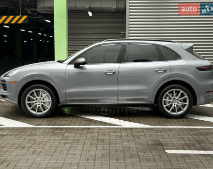 Серый Порше Каен, объемом двигателя 2.9 л и пробегом 32 тыс. км за 64000 $, фото 8 на Automoto.ua