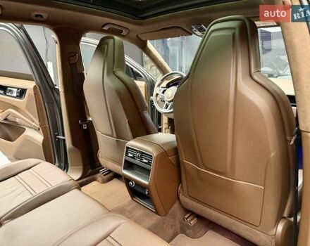 Сірий Порше Cayenne, об'ємом двигуна 3 л та пробігом 88 тис. км за 63900 $, фото 48 на Automoto.ua