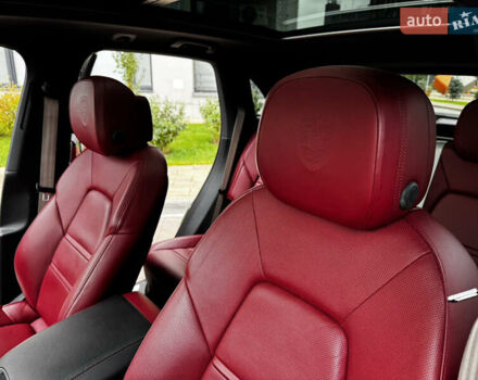 Серый Порше Каен, объемом двигателя 3 л и пробегом 86 тыс. км за 54500 $, фото 19 на Automoto.ua