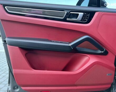 Серый Порше Каен, объемом двигателя 2.9 л и пробегом 88 тыс. км за 70990 $, фото 14 на Automoto.ua