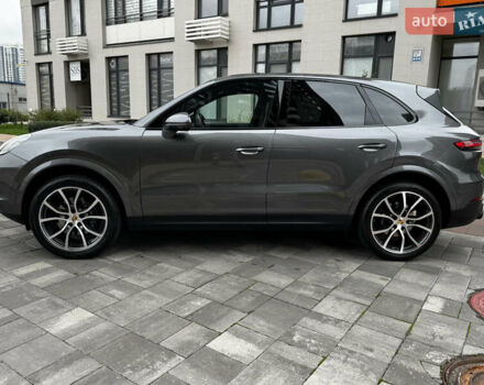 Порше Cayenne 2019 у Києві на Automoto.ua Сірий Порше Cayenne, об'ємом двигуна 3 л та пробігом 86 тис. км за 54999 $, фото 2 на Automoto.ua