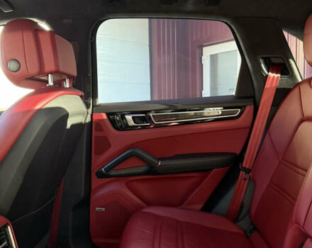 Серый Порше Каен, объемом двигателя 3 л и пробегом 75 тыс. км за 62000 $, фото 18 на Automoto.ua