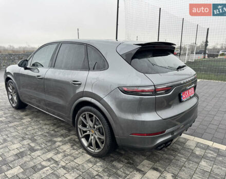 Серый Порше Каен, объемом двигателя 4 л и пробегом 74 тыс. км за 69900 $, фото 12 на Automoto.ua