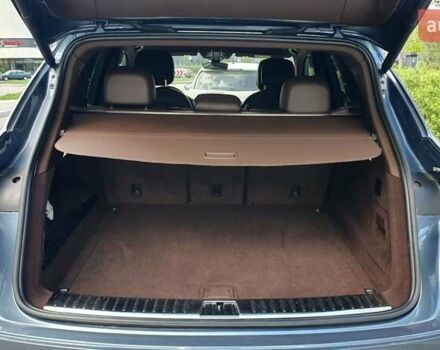 Серый Порше Каен, объемом двигателя 3 л и пробегом 101 тыс. км за 55000 $, фото 34 на Automoto.ua