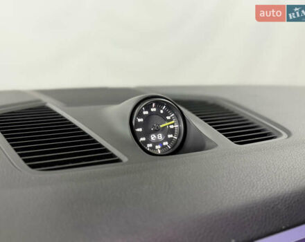 Сірий Порше Cayenne, об'ємом двигуна 3 л та пробігом 46 тис. км за 61800 $, фото 43 на Automoto.ua