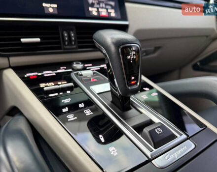 Сірий Порше Cayenne, об'ємом двигуна 3 л та пробігом 168 тис. км за 46467 $, фото 33 на Automoto.ua