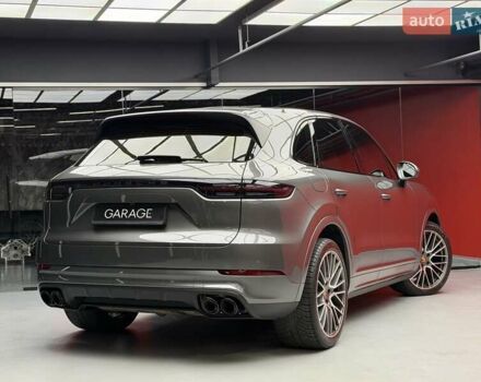 Сірий Порше Cayenne, об'ємом двигуна 3 л та пробігом 88 тис. км за 63900 $, фото 16 на Automoto.ua