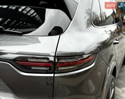 Серый Порше Каен, объемом двигателя 3 л и пробегом 86 тыс. км за 54500 $, фото 10 на Automoto.ua