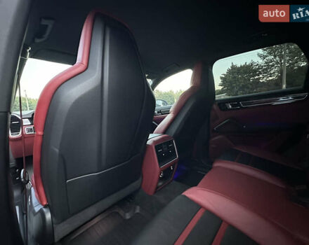 Сірий Порше Cayenne, об'ємом двигуна 2.89 л та пробігом 86 тис. км за 77000 $, фото 34 на Automoto.ua