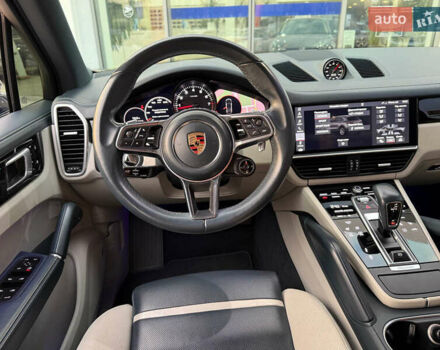 Сірий Порше Cayenne, об'ємом двигуна 3 л та пробігом 168 тис. км за 54000 $, фото 22 на Automoto.ua