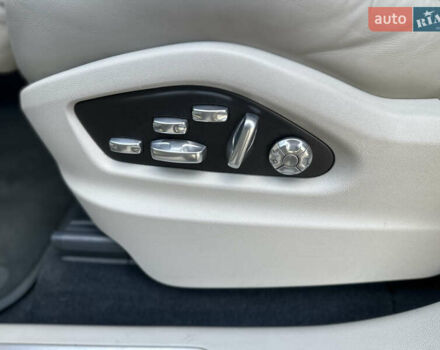 Серый Порше Каен, объемом двигателя 2.89 л и пробегом 52 тыс. км за 68000 $, фото 13 на Automoto.ua