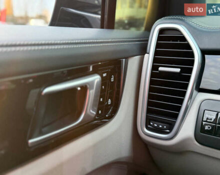 Сірий Порше Cayenne, об'ємом двигуна 3 л та пробігом 168 тис. км за 46467 $, фото 18 на Automoto.ua