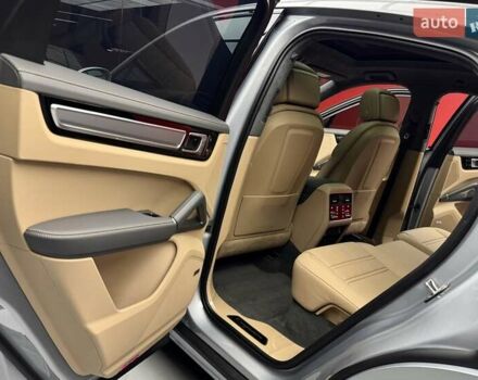 Сірий Порше Cayenne, об'ємом двигуна 4 л та пробігом 57 тис. км за 95900 $, фото 37 на Automoto.ua
