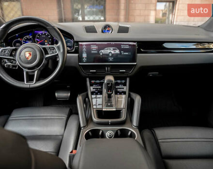 Сірий Порше Cayenne, об'ємом двигуна 2.89 л та пробігом 66 тис. км за 63000 $, фото 23 на Automoto.ua