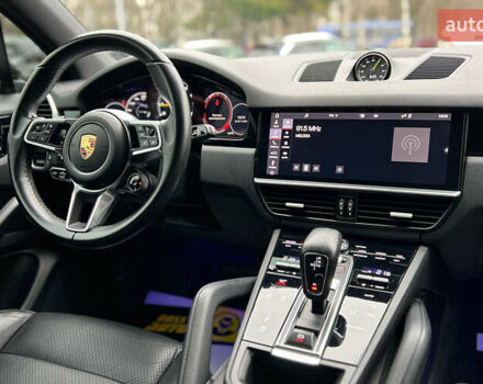 Серый Порше Каен, объемом двигателя 3 л и пробегом 143 тыс. км за 51999 $, фото 23 на Automoto.ua