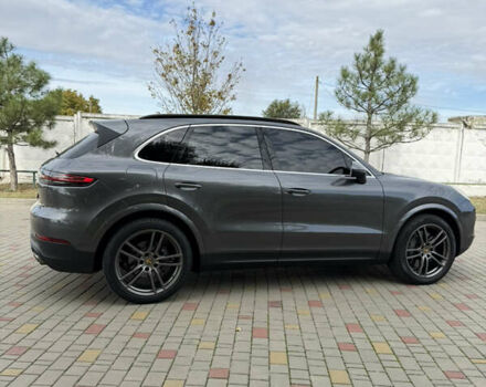 Серый Порше Каен, объемом двигателя 2.89 л и пробегом 70 тыс. км за 64000 $, фото 11 на Automoto.ua