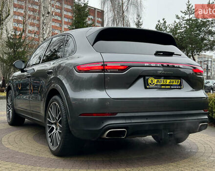 Серый Порше Каен, объемом двигателя 3 л и пробегом 143 тыс. км за 51999 $, фото 4 на Automoto.ua