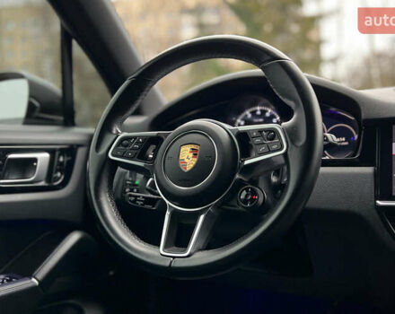 Серый Порше Каен, объемом двигателя 3 л и пробегом 143 тыс. км за 51999 $, фото 24 на Automoto.ua