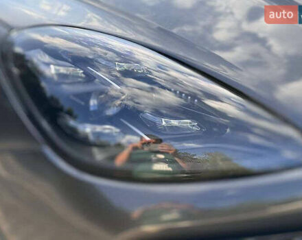 Сірий Порше Cayenne, об'ємом двигуна 3 л та пробігом 83 тис. км за 47650 $, фото 3 на Automoto.ua