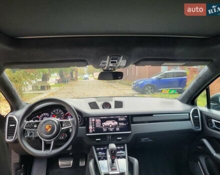 Серый Порше Каен, объемом двигателя 4 л и пробегом 72 тыс. км за 96500 $, фото 23 на Automoto.ua