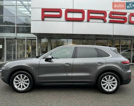 Серый Порше Каен, объемом двигателя 3 л и пробегом 66 тыс. км за 67000 $, фото 3 на Automoto.ua