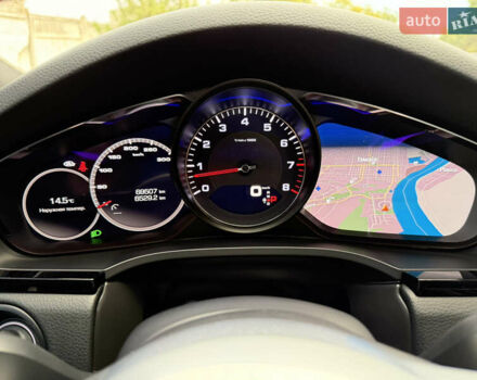 Серый Порше Каен, объемом двигателя 2.89 л и пробегом 70 тыс. км за 64000 $, фото 31 на Automoto.ua