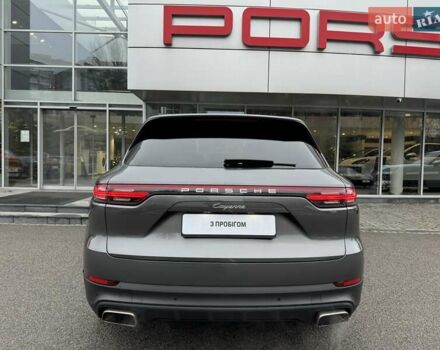 Серый Порше Каен, объемом двигателя 3 л и пробегом 66 тыс. км за 67000 $, фото 6 на Automoto.ua