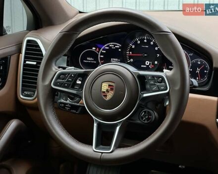 Серый Порше Каен, объемом двигателя 2.89 л и пробегом 67 тыс. км за 89900 $, фото 27 на Automoto.ua