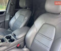 Сірий Порше Cayenne, об'ємом двигуна 3 л та пробігом 83 тис. км за 47650 $, фото 26 на Automoto.ua