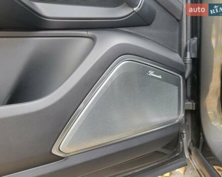 Серый Порше Каен, объемом двигателя 4 л и пробегом 72 тыс. км за 96500 $, фото 21 на Automoto.ua