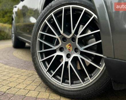 Серый Порше Каен, объемом двигателя 3 л и пробегом 143 тыс. км за 51999 $, фото 26 на Automoto.ua